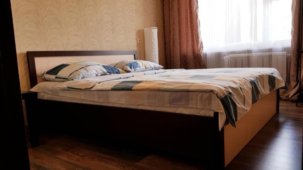 Apartment At Zhukova Street Baranavitjy Exteriör bild