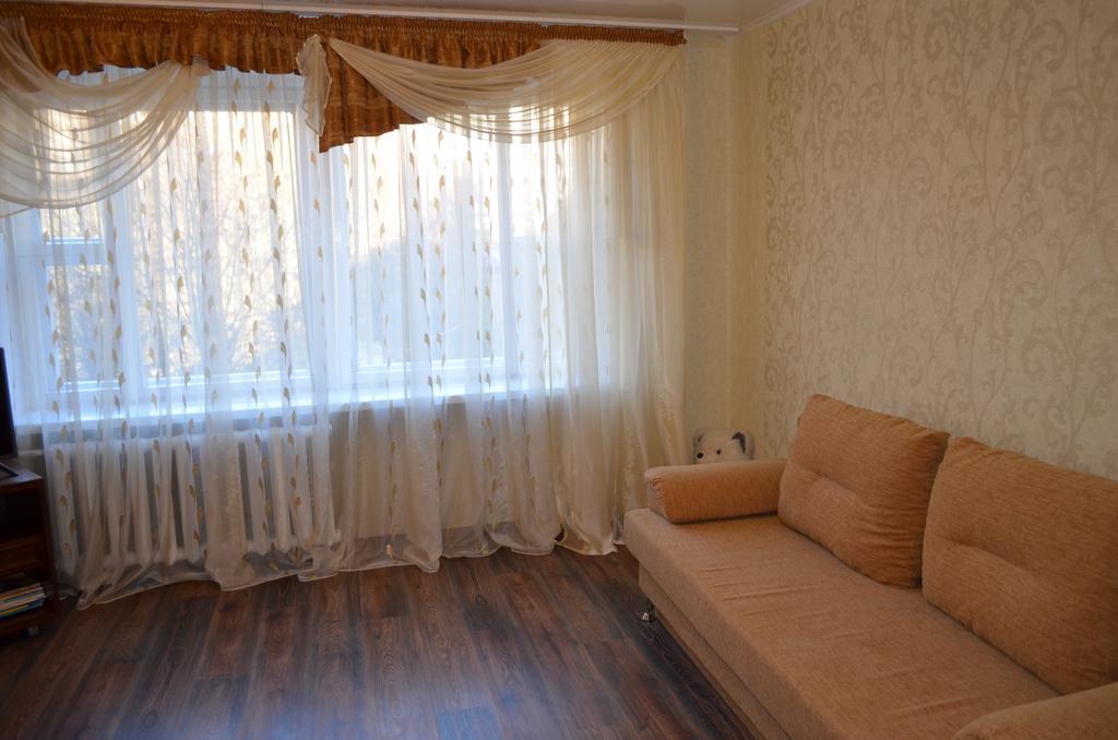 Apartment At Zhukova Street Baranavitjy Exteriör bild